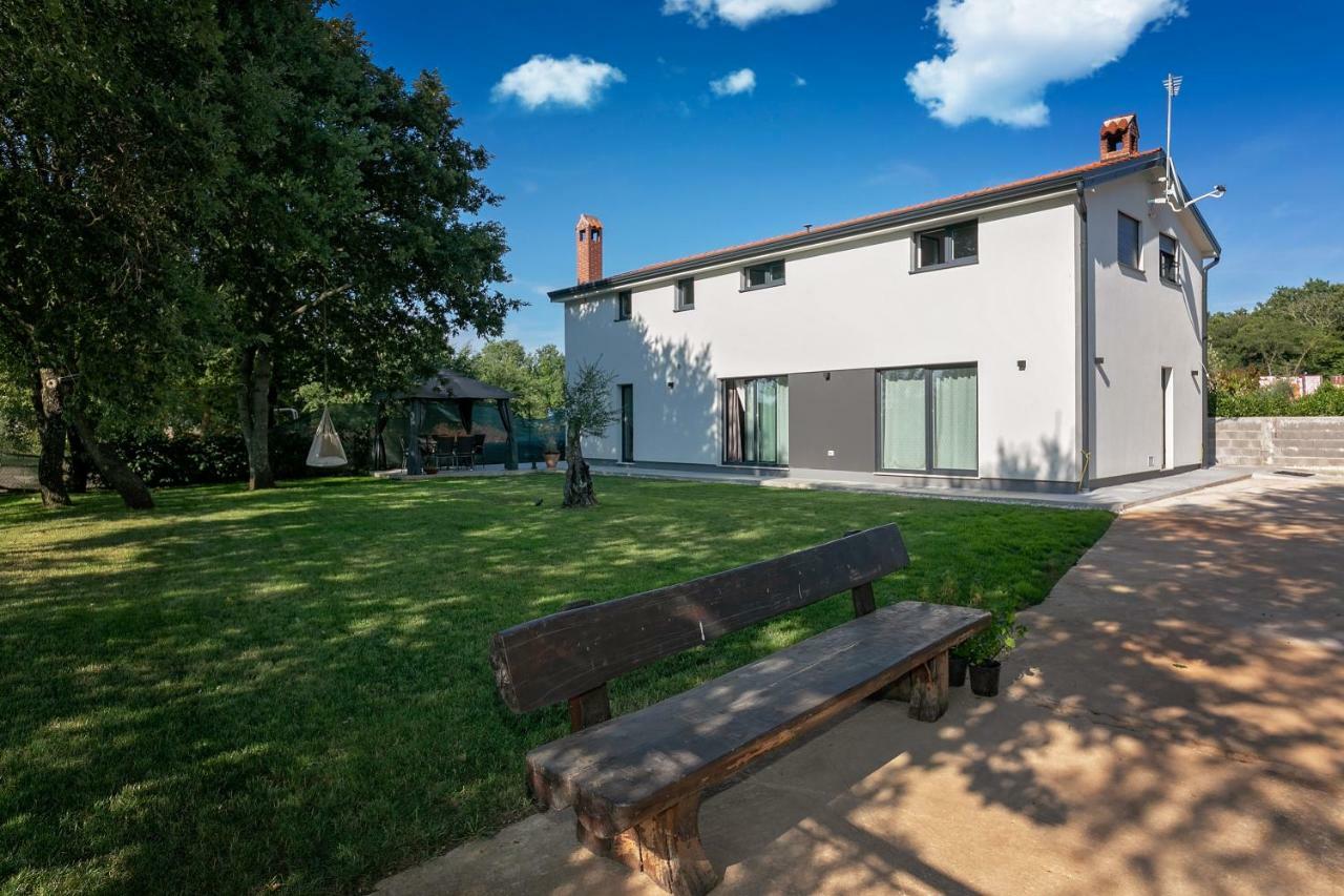 Quercus Apartments - Peace & Nature By The Bike Trail Funtana Exterior foto